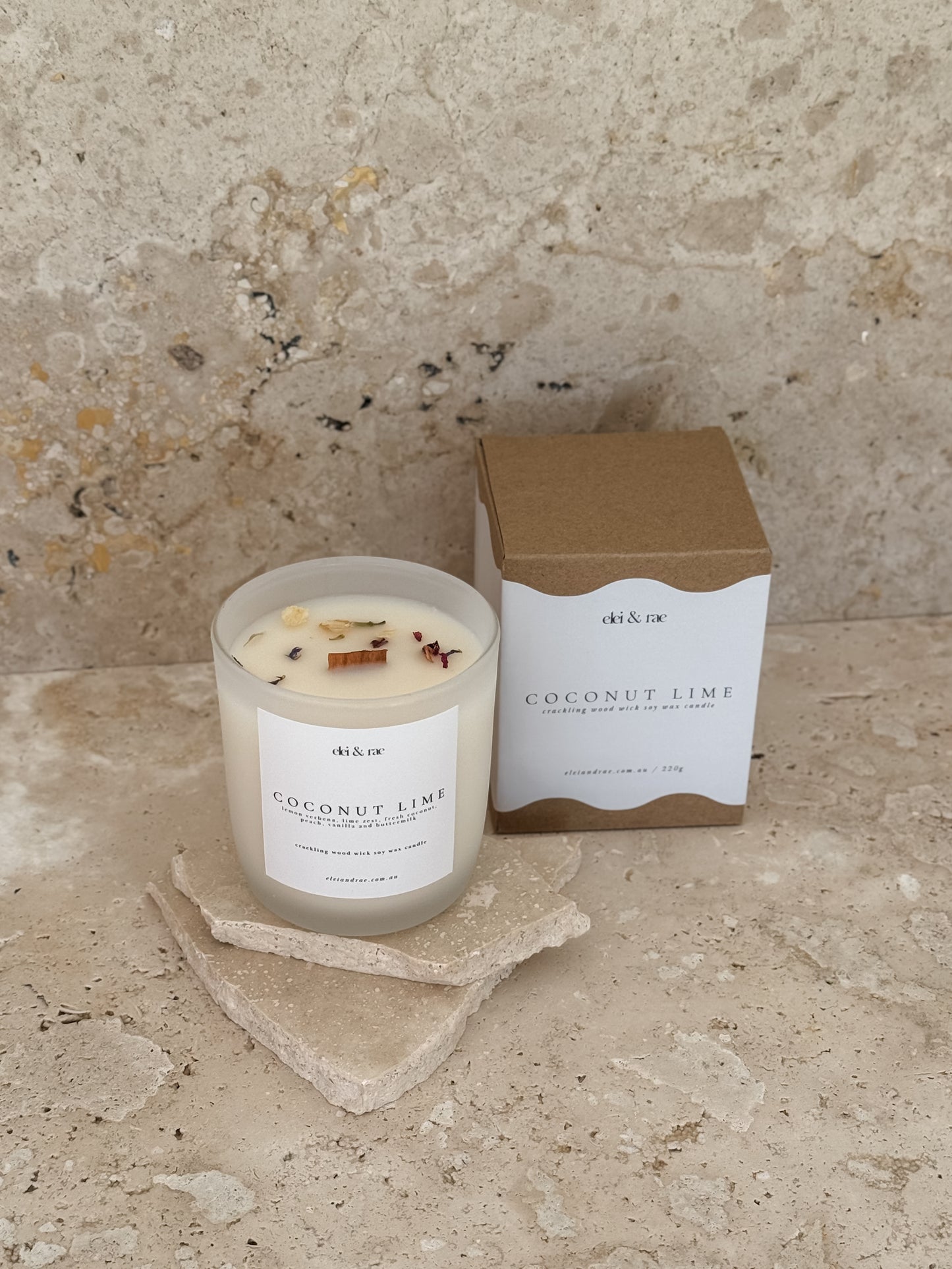 SIGNATURE CANDLE COLLECTION