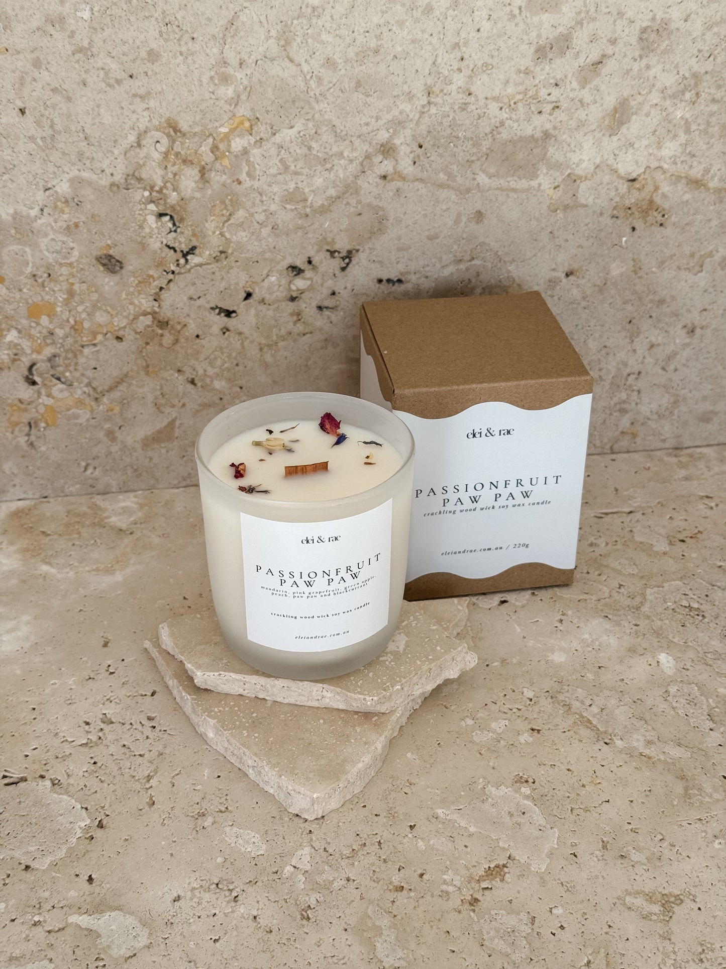 SIGNATURE CANDLE COLLECTION