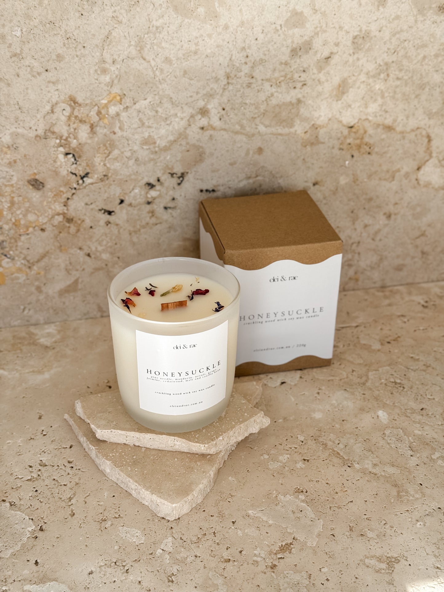 SIGNATURE CANDLE COLLECTION
