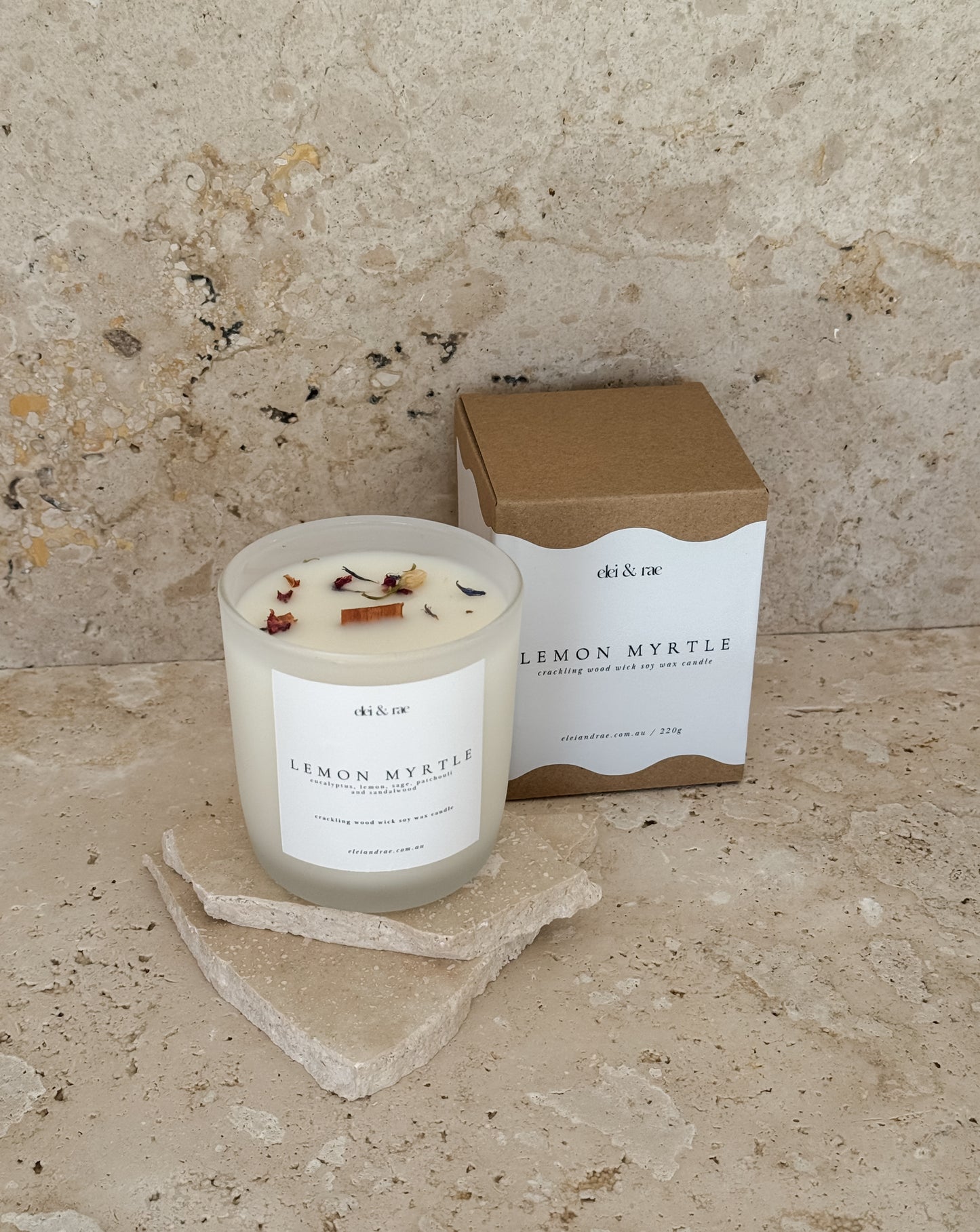 SIGNATURE CANDLE COLLECTION