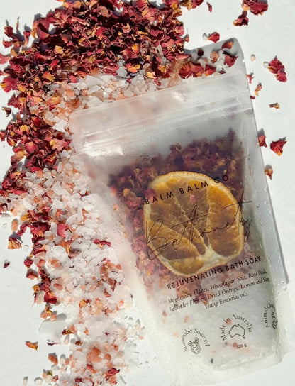 REJUVENATING BATH SOAK